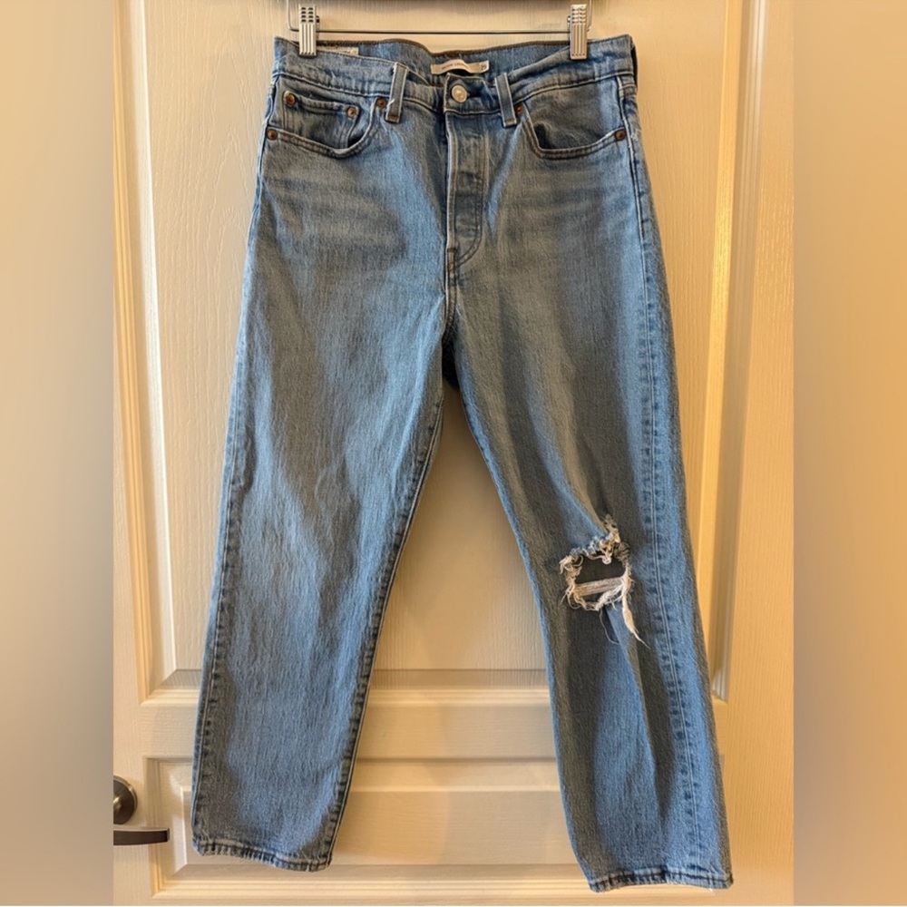 LEVI’S Premium Denim Wedige Straight Icon Fit Jeans in Light Wash - 29